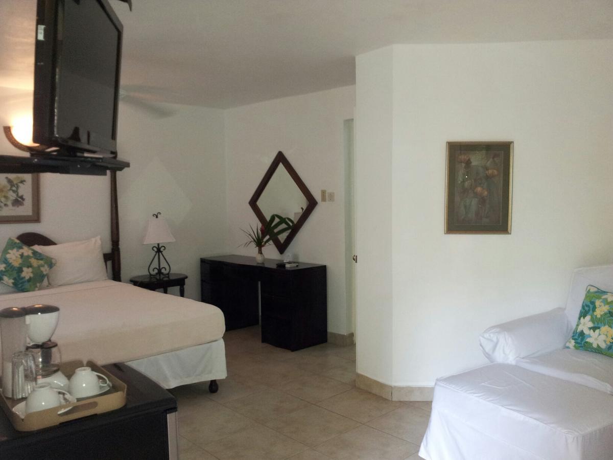 Yard Beach House Negril Bagian luar foto