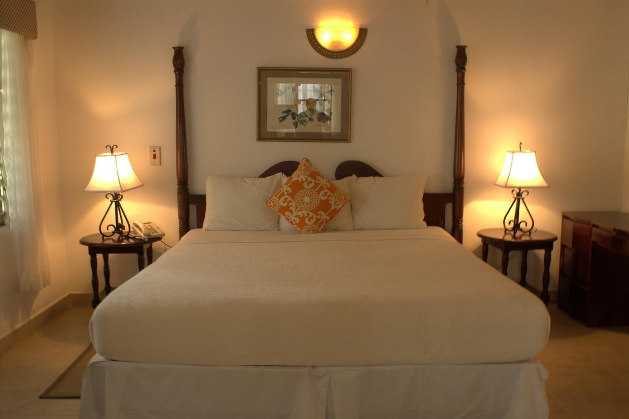 Yard Beach House Negril Bagian luar foto