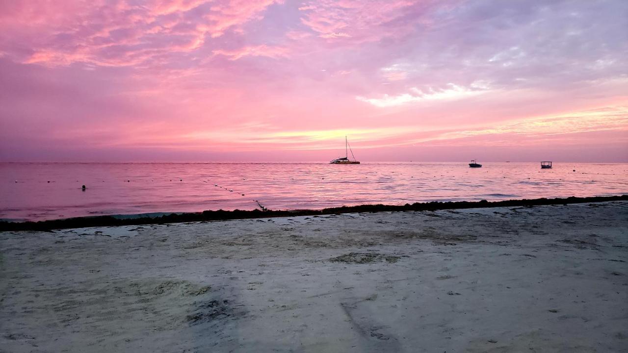 Yard Beach House Negril Bagian luar foto